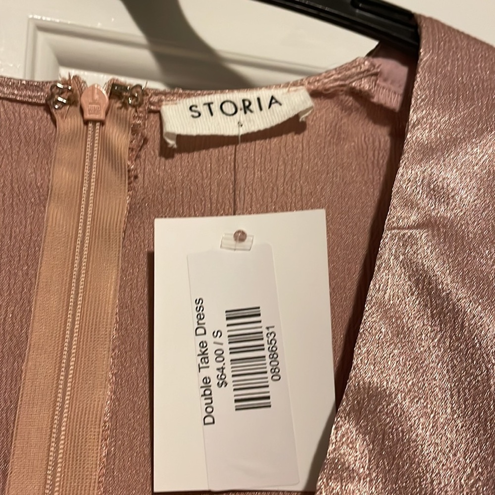 Boutique Party Dress - Picture 5 of 10